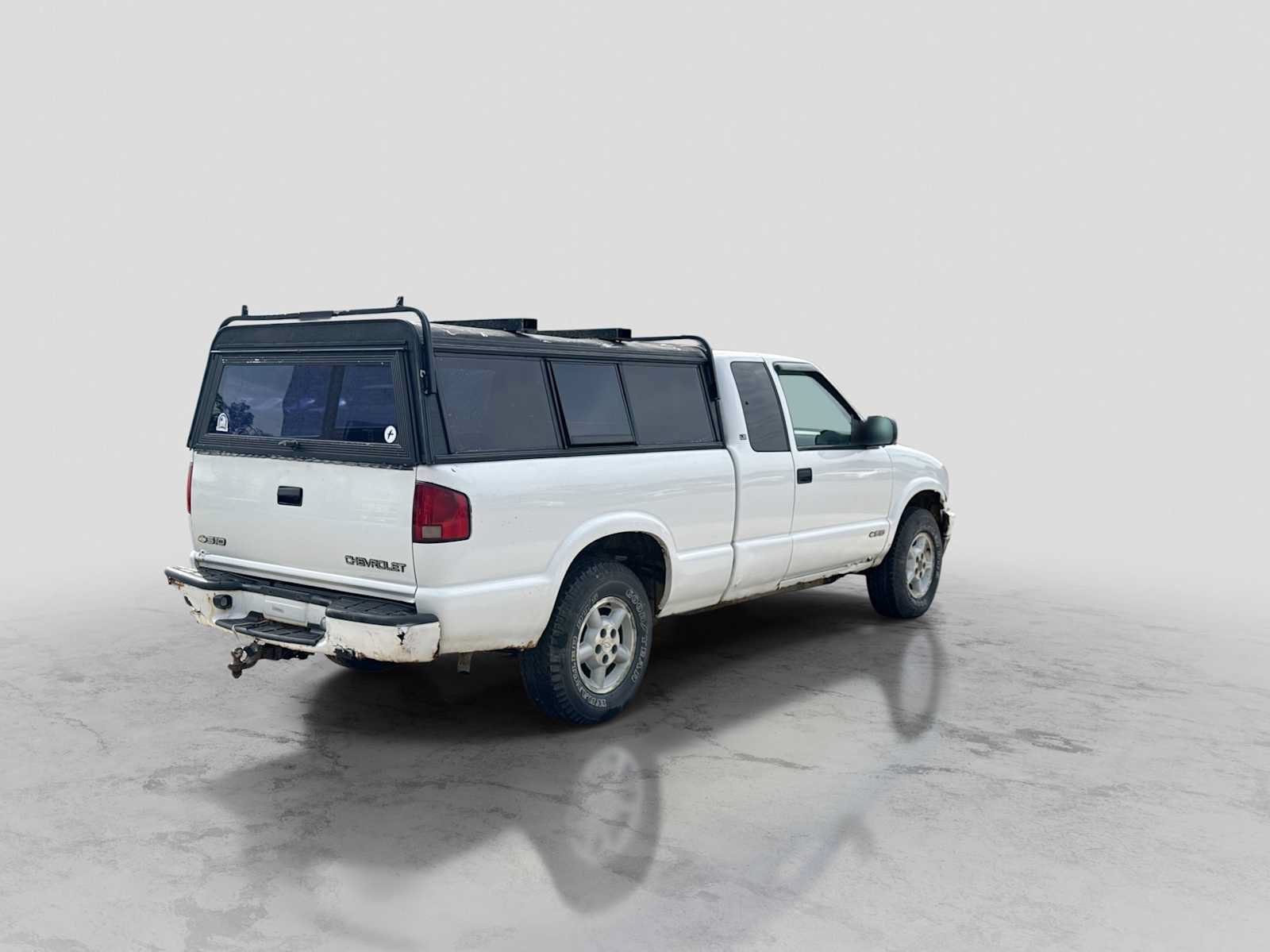 Used 2002 Chevrolet S10 Pickup LS w/ LS Preferred Equipment Group AWD/4WD image 5