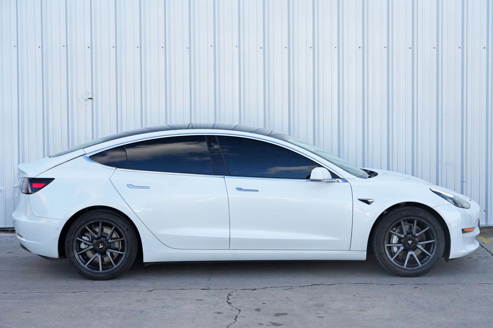 Used 2019 Tesla Model 3 Mid Range image 51
