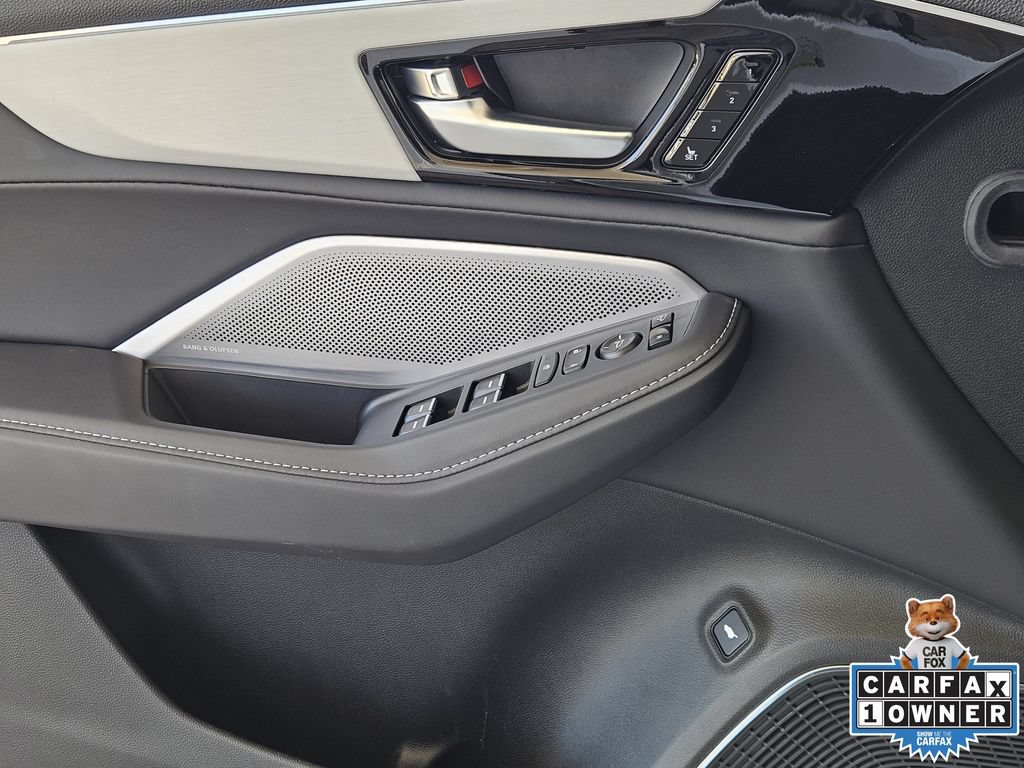 Certified 2026 Acura MDX w/ Technology Package FWD image 23