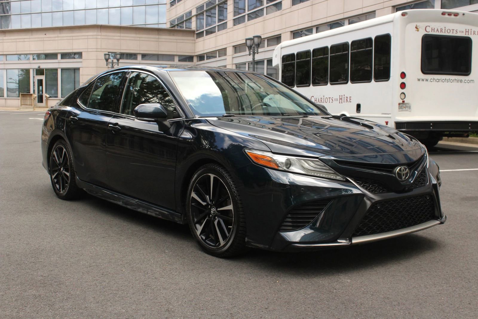 Used 2018 Toyota Camry XSE w/ Driver Assist Package FWD image 1