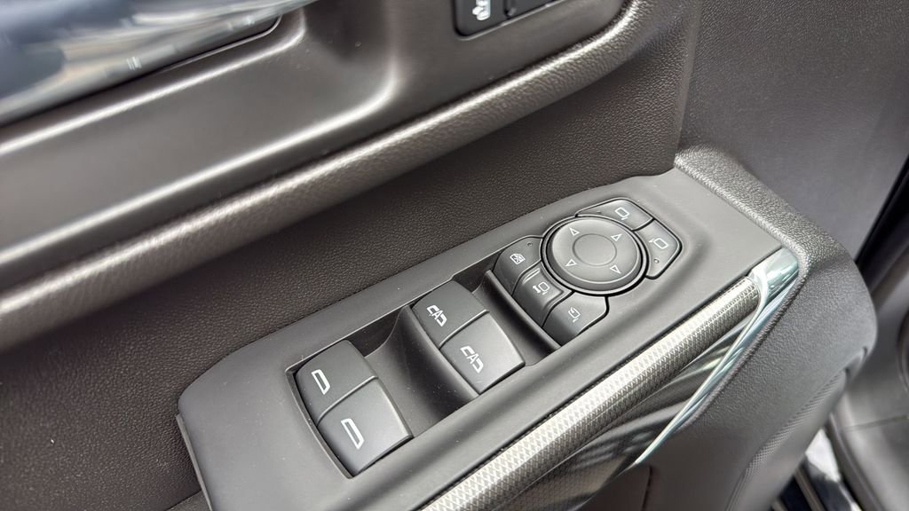 Used 2023 GMC Sierra 3500 AT4 w/ Gooseneck/5TH Wheel Package image 29