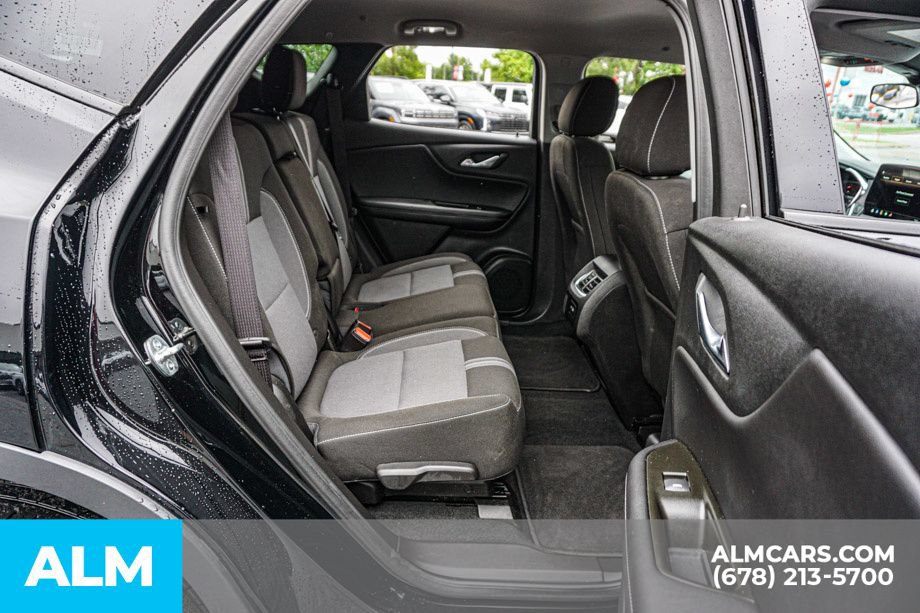 Used 2025 Chevrolet Blazer LT FWD image 22