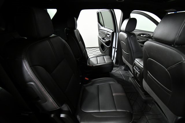 Used 2023 Chevrolet Traverse RS image 25