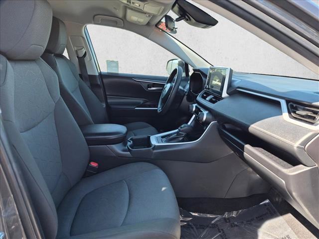 Used 2025 Toyota RAV4 XLE FWD image 19