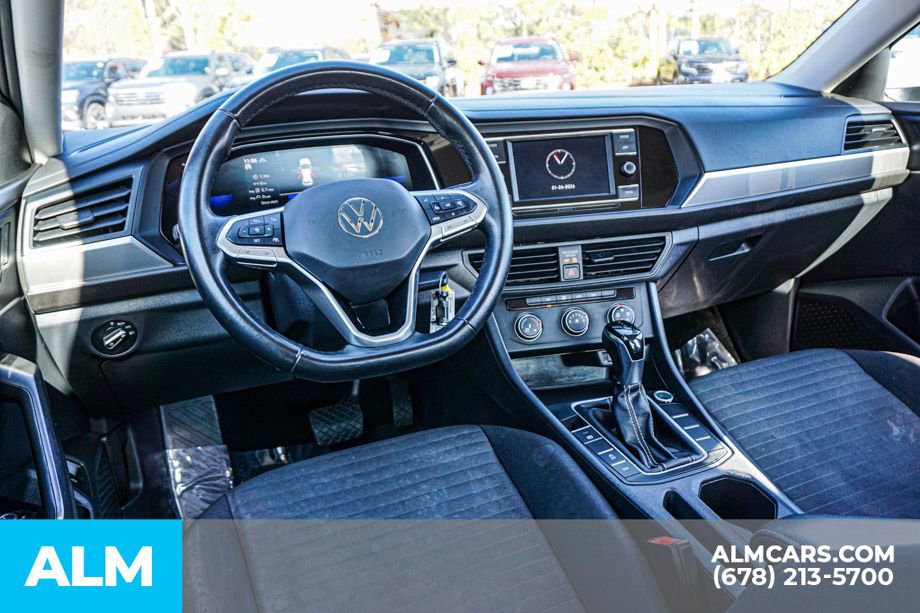 Used 2024 Volkswagen Jetta S image 27
