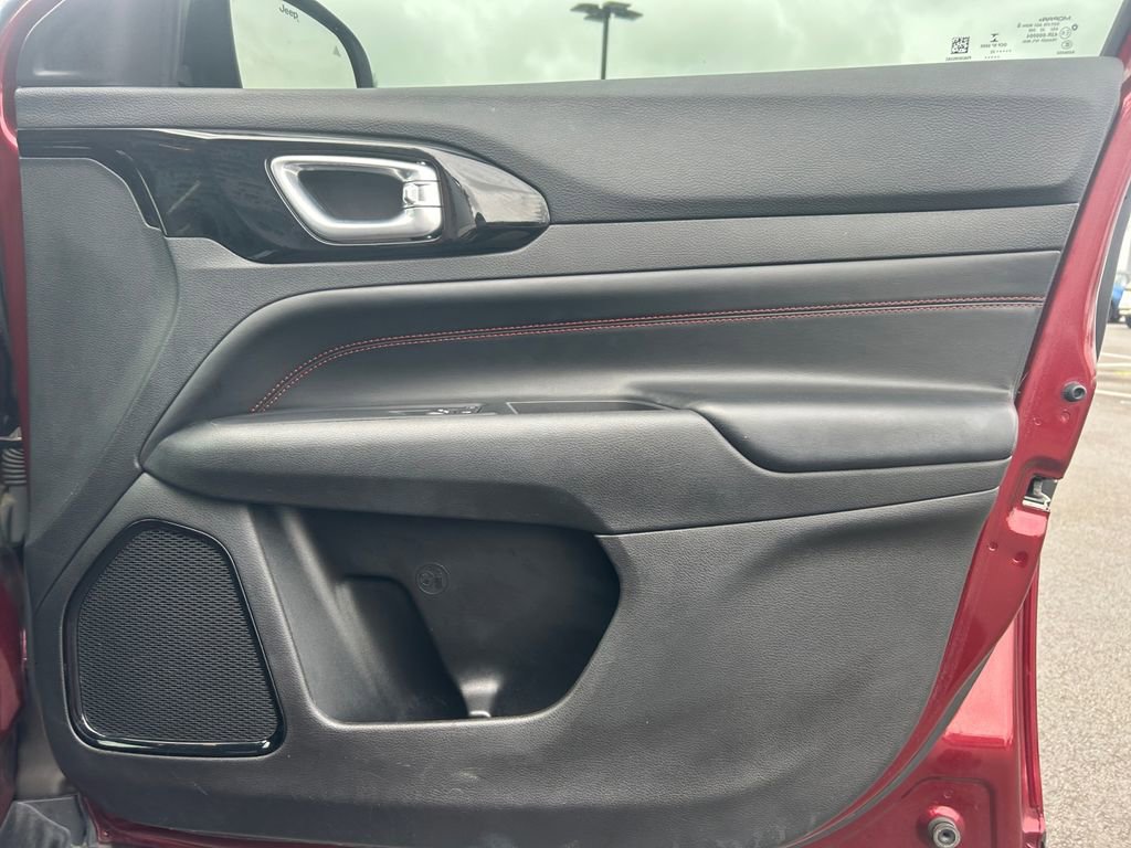 Used 2022 Jeep Compass Trailhawk w/ Trailhawk Convenience Group image 26