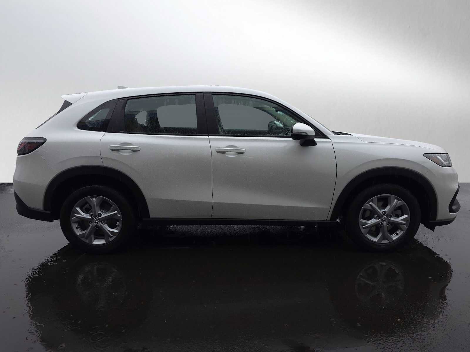 New 2025 Honda HR-V LX image 8