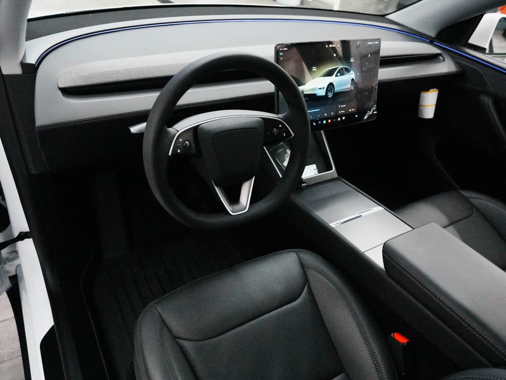 Used 2026 Tesla Model Y Long Range image 14