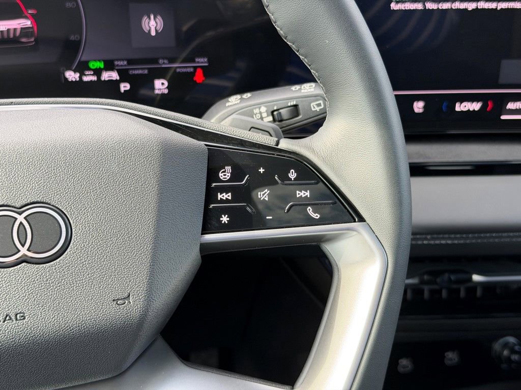 Certified 2025 Audi Q6 e-tron Premium Plus w/ Premium Plus image 32