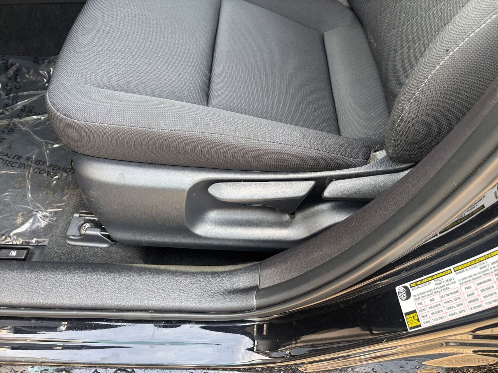 Used 2025 Toyota Corolla LE image 22