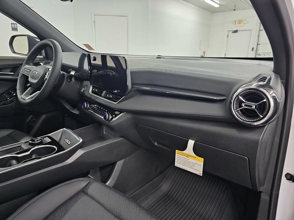 New 2027 Chevrolet Equinox LT w/ Convenience Package II FWD image 13