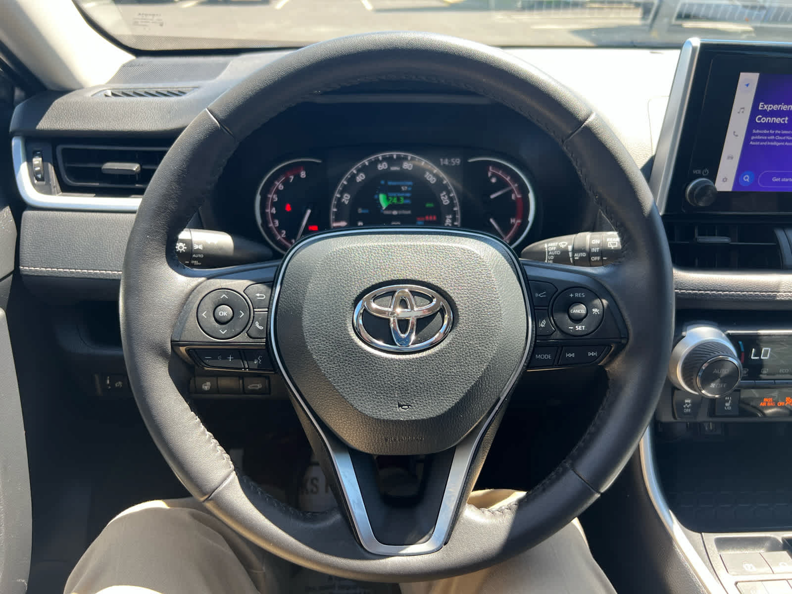Used 2024 Toyota RAV4 XLE w/ Convenience Package AWD/4WD image 15