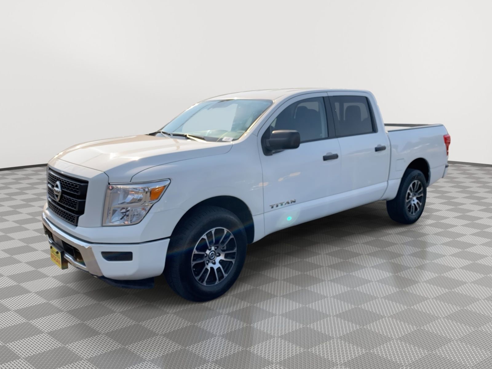 Used 2022 Nissan Titan SV