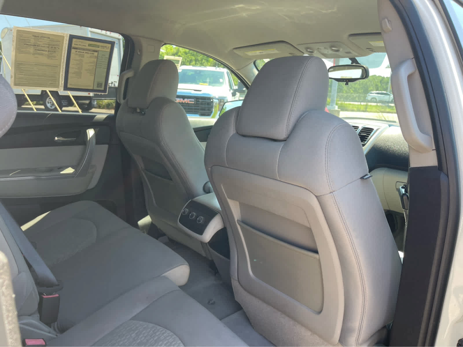 Used 2012 GMC Acadia SL FWD image 25