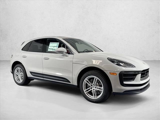 Used 2026 Porsche Macan AWD/4WD image 7