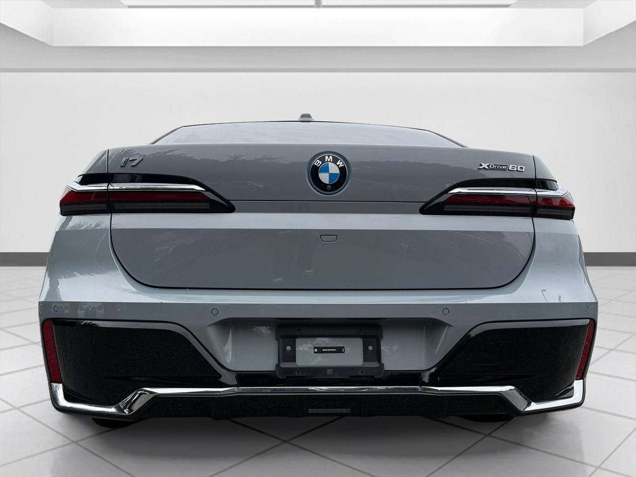 Used 2023 BMW i7 xDrive60 AWD/4WD image 4