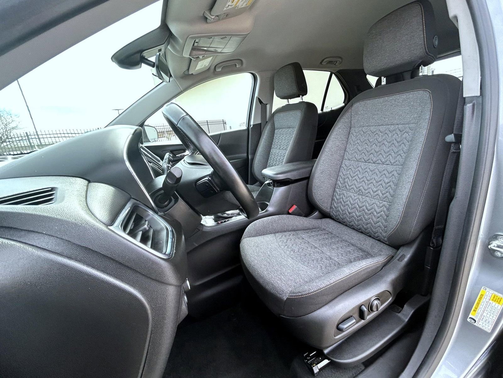 Certified 2023 Chevrolet Equinox LT AWD/4WD image 10