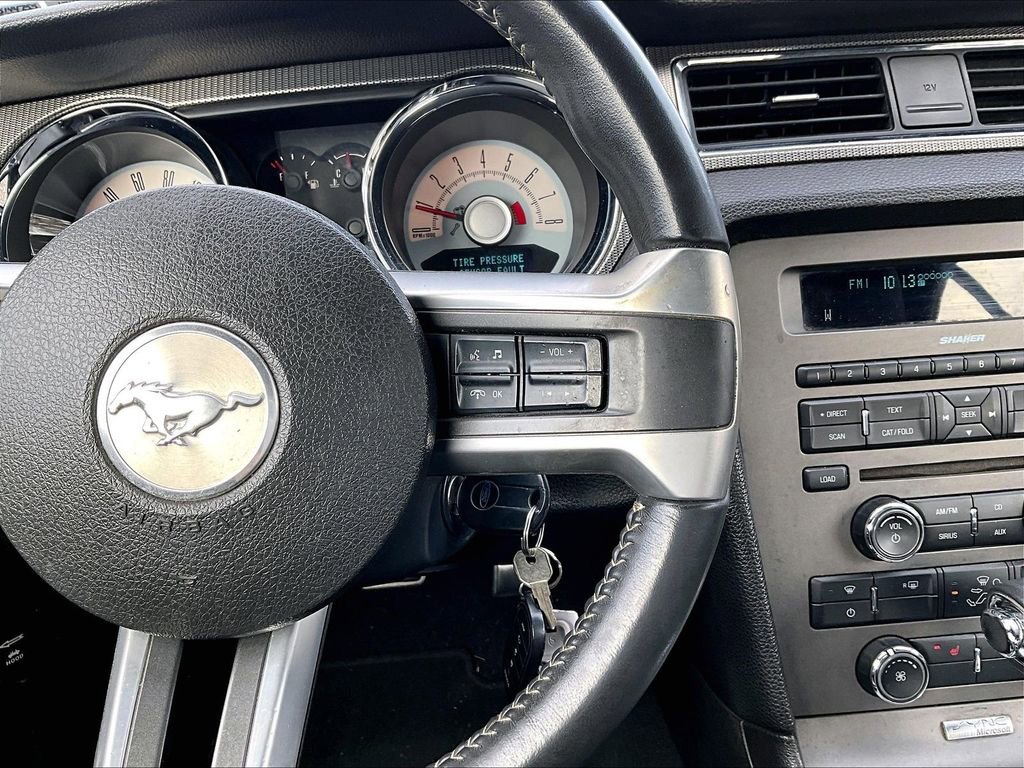 Used 2010 Ford Mustang GT image 17