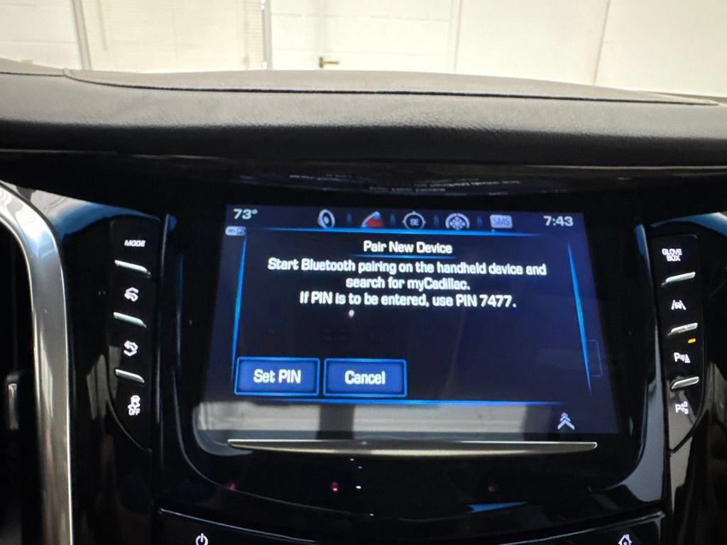 Used 2019 Cadillac Escalade Premium Luxury AWD/4WD image 36