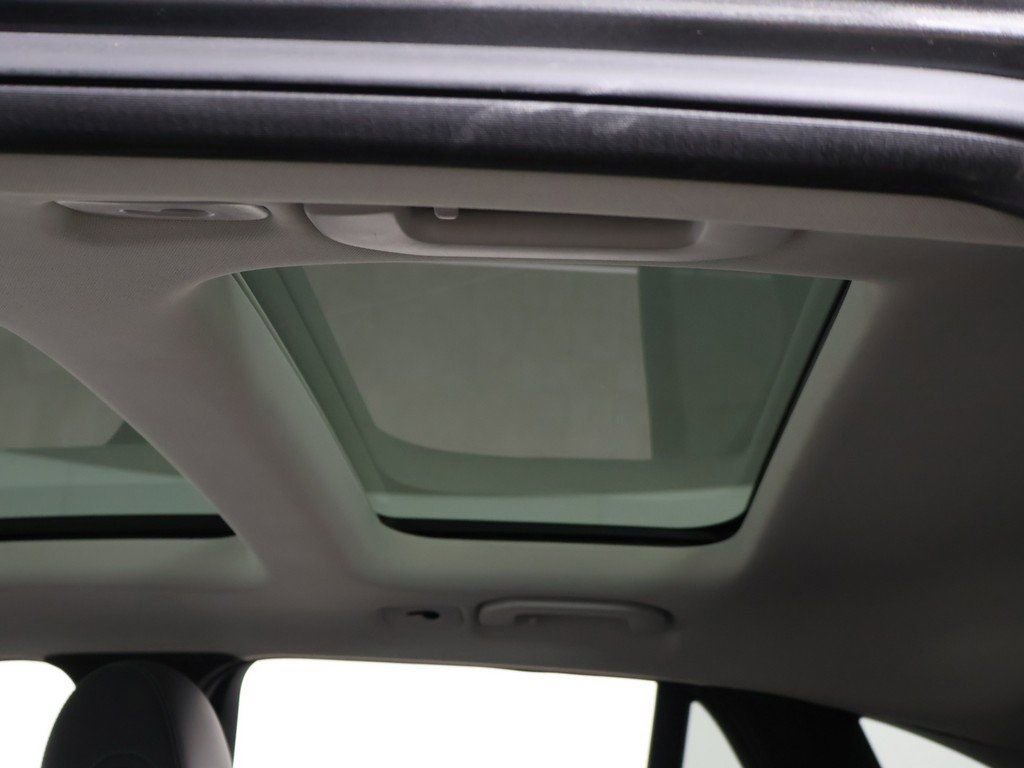 Used 2021 Mercedes-Benz GLC 300 4MATIC w/ Multimedia Package image 19