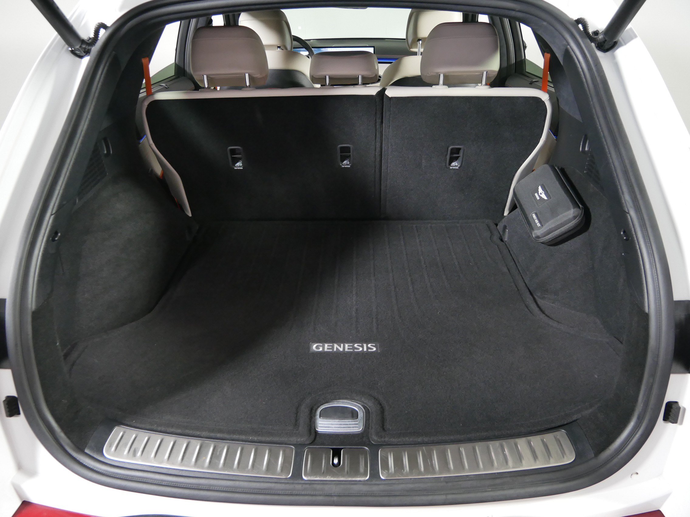 Certified 2026 Genesis GV70 3.5T Sport Prestige AWD/4WD image 18