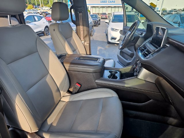 Used 2022 Chevrolet Suburban LT w/ Luxury Package AWD/4WD image 15