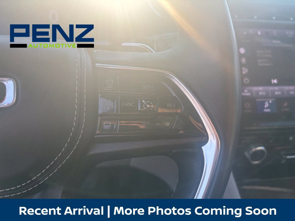 Used 2021 Jeep Grand Cherokee L Overland w/ Luxury Tech Group IV AWD/4WD image 17