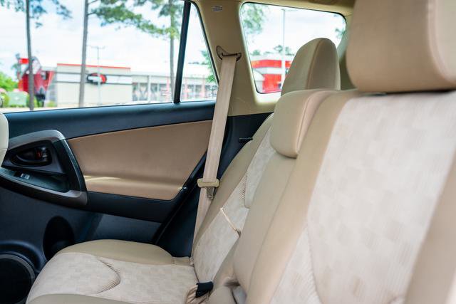 Used 2012 Toyota RAV4 FWD w/ Value Pkg image 27
