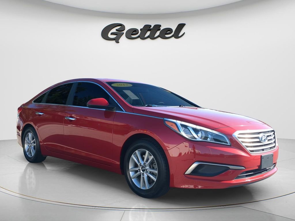 Used 2017 Hyundai Sonata SEL Sport FWD image 3