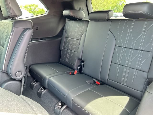 New 2026 Buick Enclave Avenir w/ Super Cruise Package AWD/4WD image 19