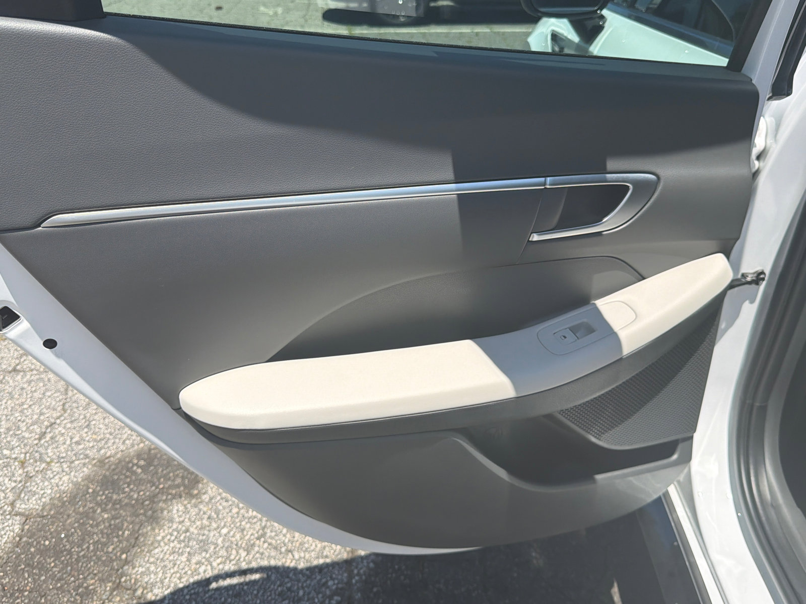 Used 2025 Hyundai Sonata SEL FWD image 22