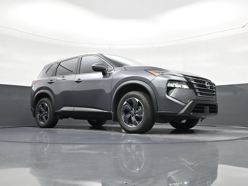 Certified 2026 Nissan Rogue SV FWD image 19