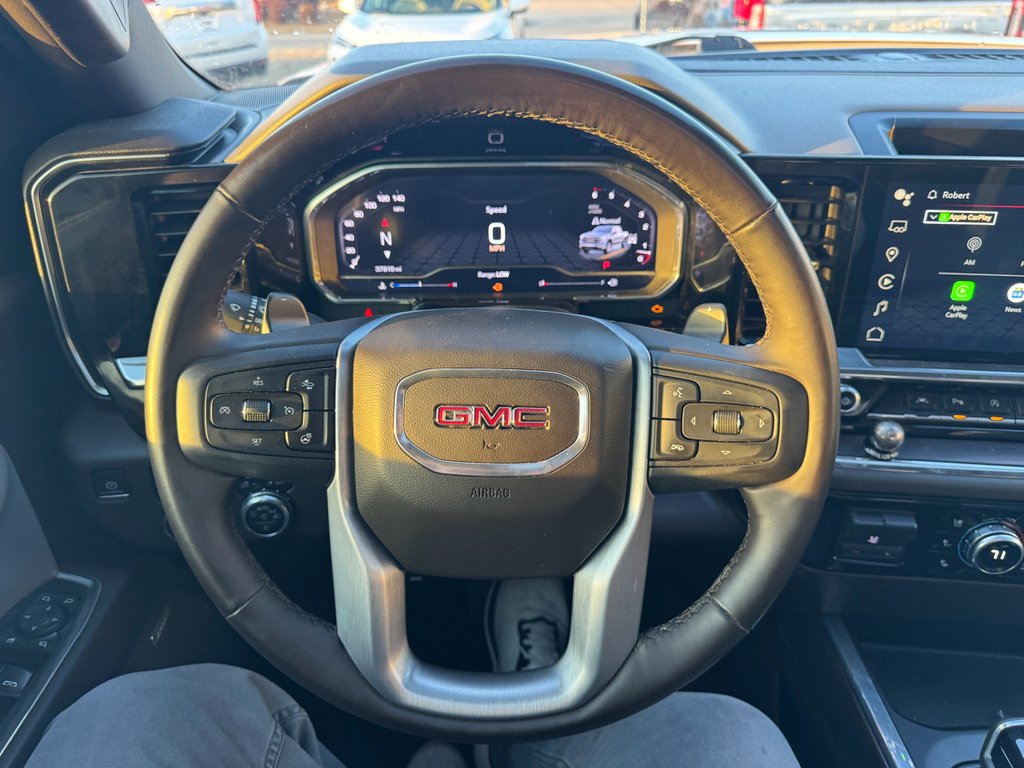 Used 2024 GMC Sierra 1500 SLT w/ SLT Premium Plus Package image 18