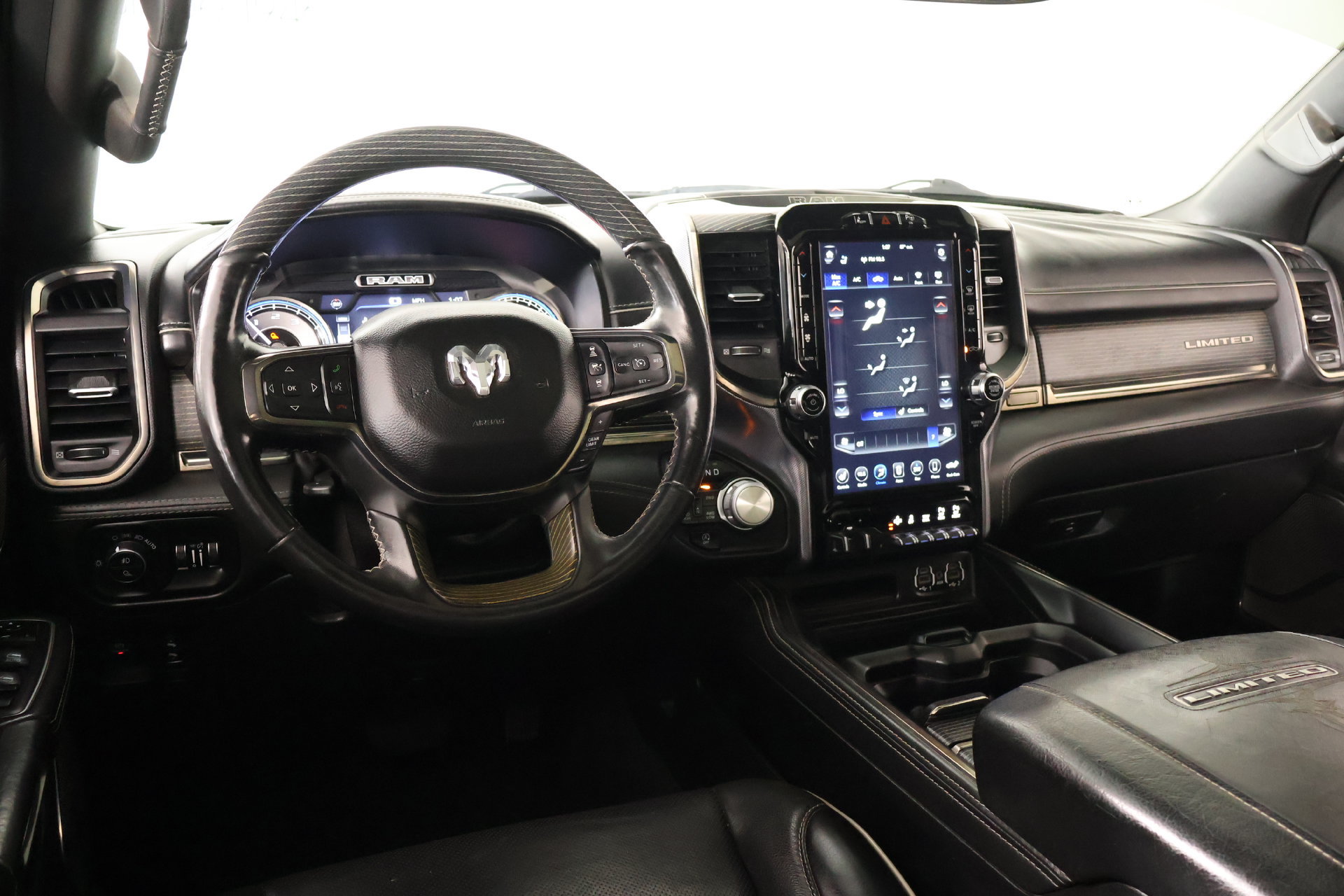 Used 2020 RAM 1500 Limited AWD/4WD image 2