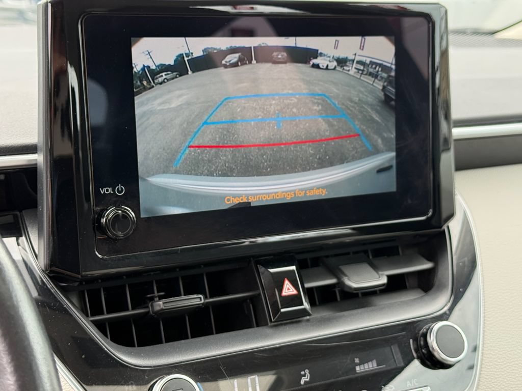 Used 2024 Toyota Corolla LE w/ LE Premium Package FWD image 34
