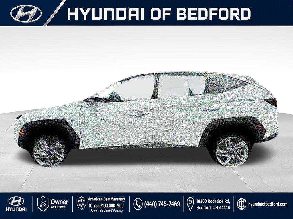New 2025 Hyundai Tucson SE AWD/4WD image 3