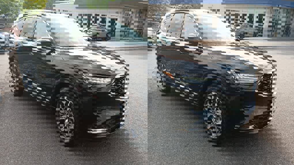 Used 2023 Acura MDX SH-AWD w/ Technology Package image 8