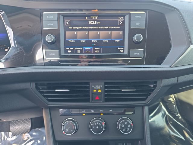 Certified 2023 Volkswagen Jetta S image 19