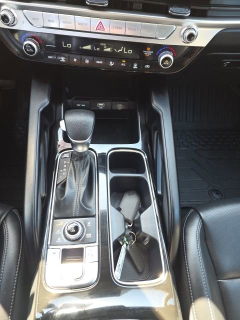 Used 2024 Kia Telluride LX AWD/4WD image 18