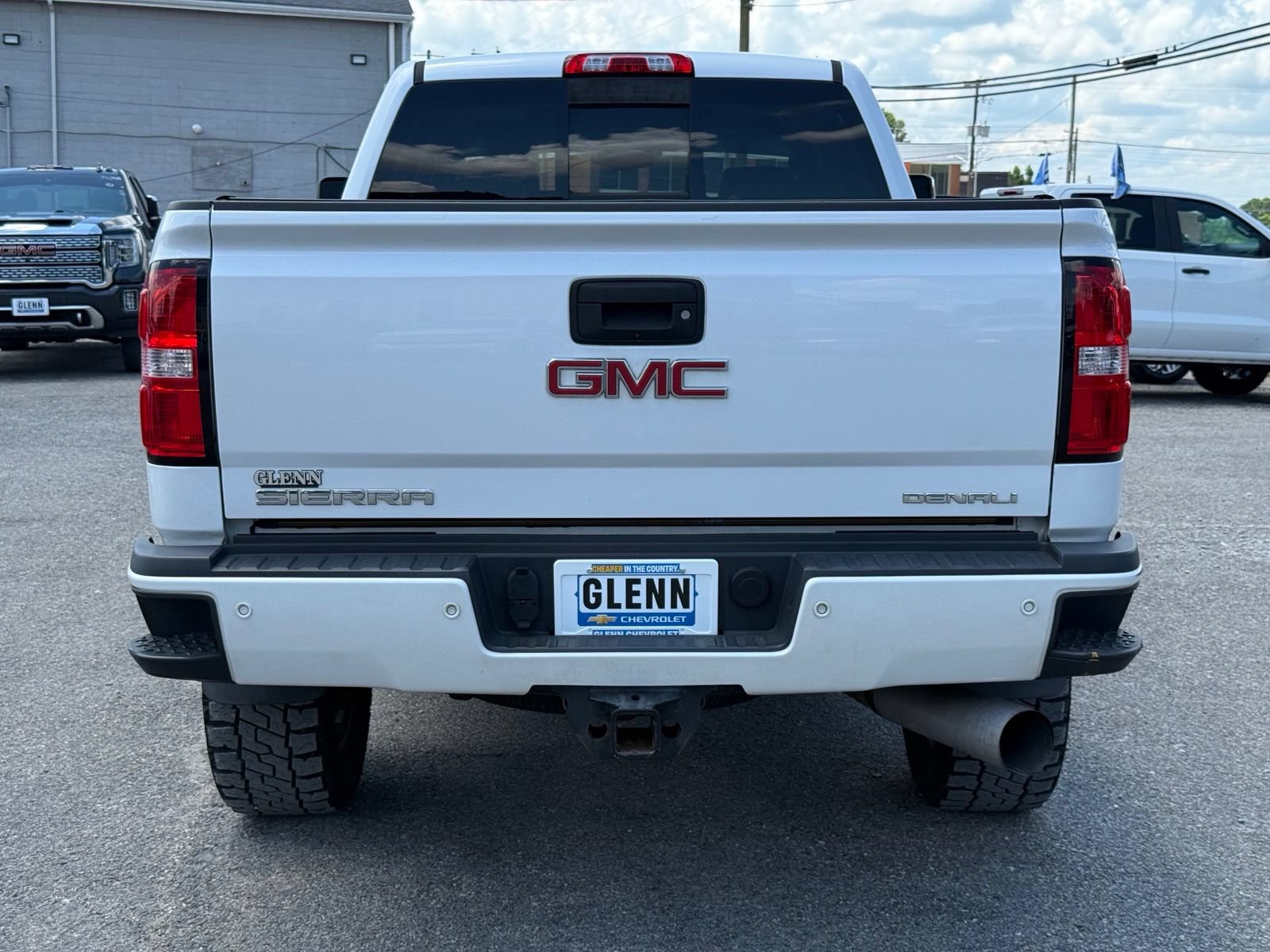 Used 2019 GMC Sierra 2500 Denali w/ Duramax Plus Package AWD/4WD image 5