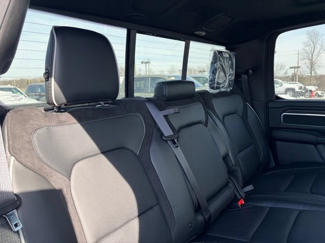New 2026 RAM 1500 Laramie AWD/4WD image 31