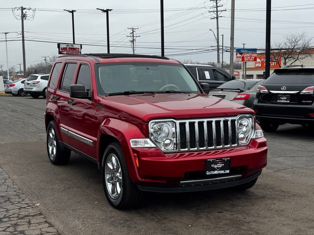 Used 2008 Jeep Liberty Limited w/ Premium Group II image 3