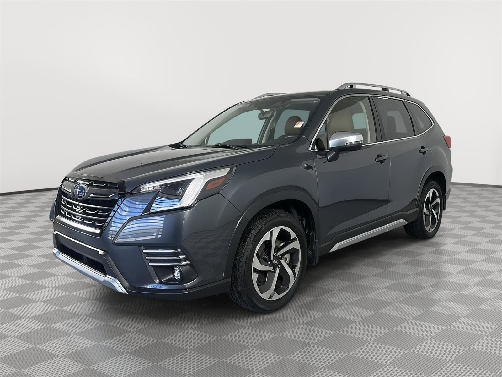 Used 2022 Subaru Forester Touring w/ Popular Package #2 AWD/4WD image 3