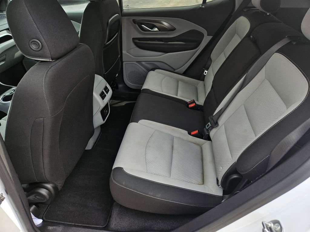 Used 2024 GMC Terrain SLE FWD image 28