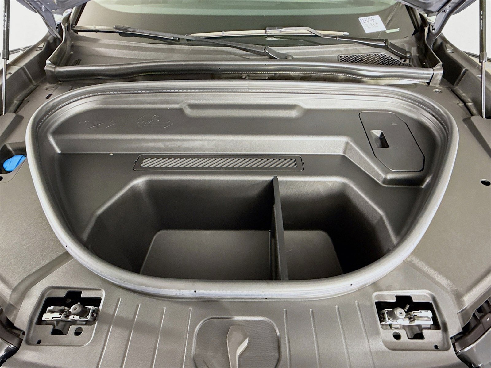 Certified 2025 Audi Q6 e-tron Premium w/ Convenience Package image 30