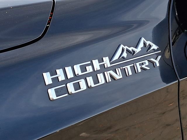Used 2021 Chevrolet Suburban High Country w/ Premium Package image 40