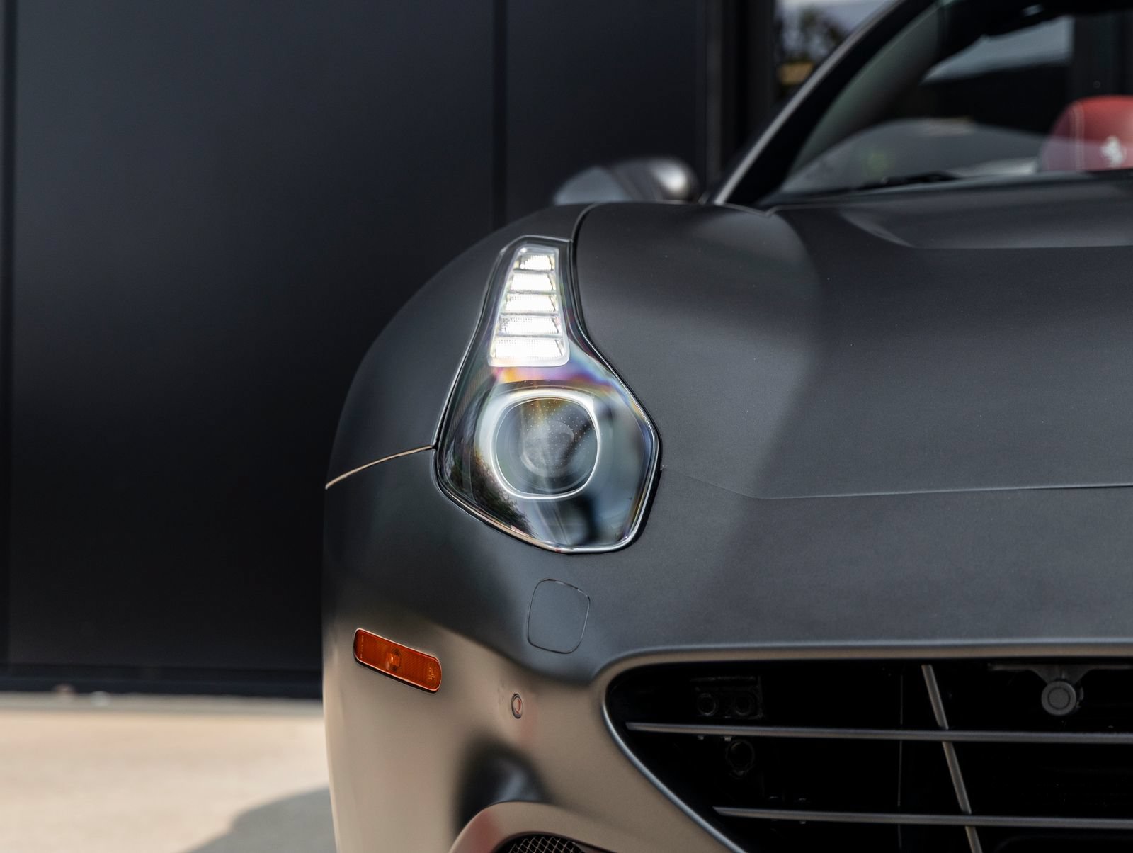 Used 2016 Ferrari California T RWD image 22