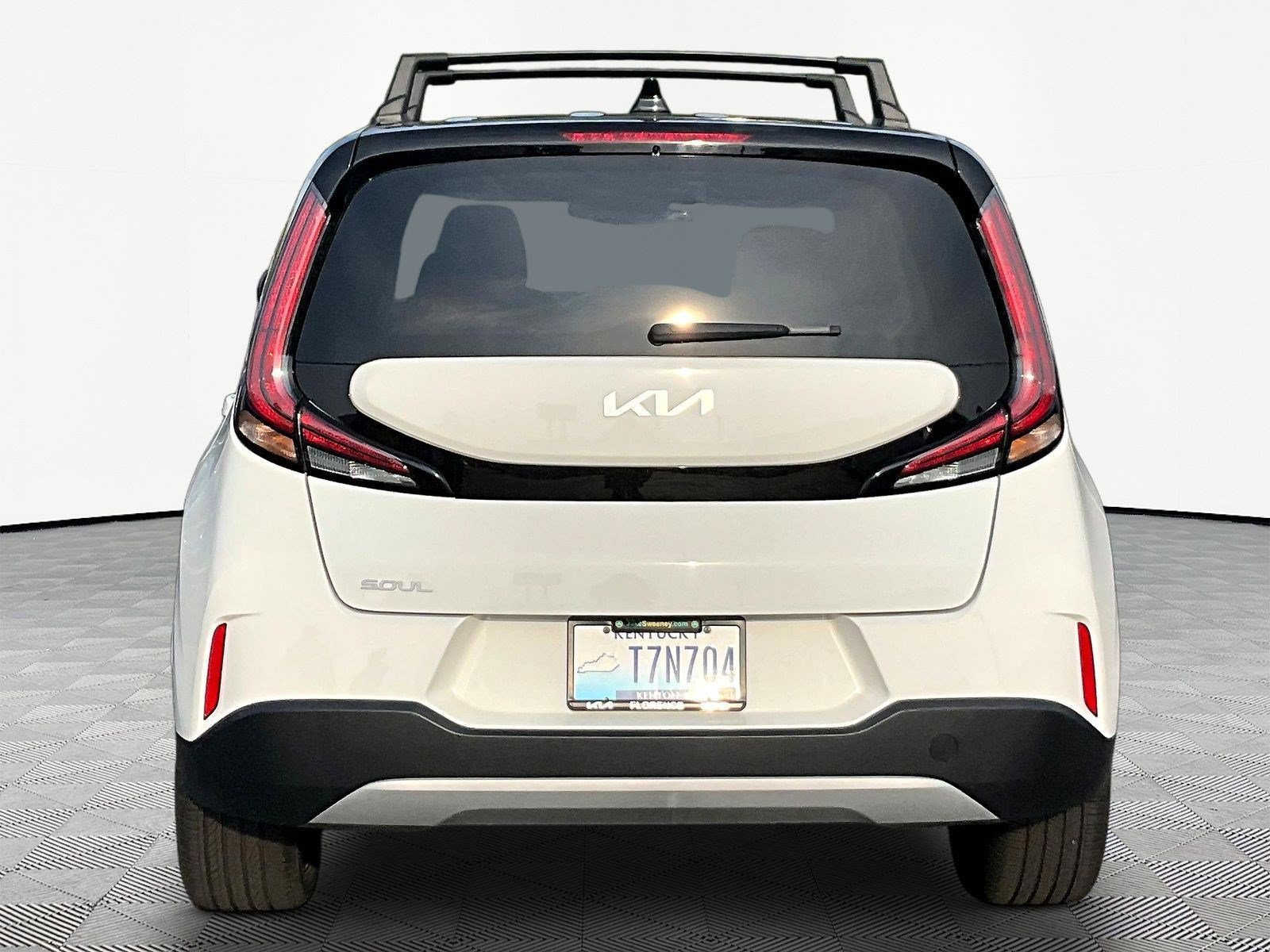 Used 2025 Kia Soul EX FWD image 5