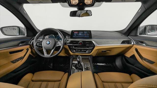 Used 2018 BMW 530e RWD image 26