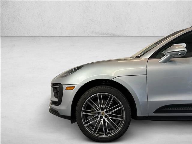 Certified 2026 Porsche Macan Turbo AWD/4WD image 28